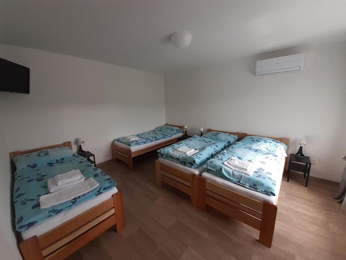 Valen Apartmany Valtice Eksteriør billede
